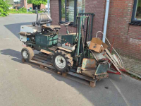 Tracteur pour horticulture  droogbloemen knipmachine
