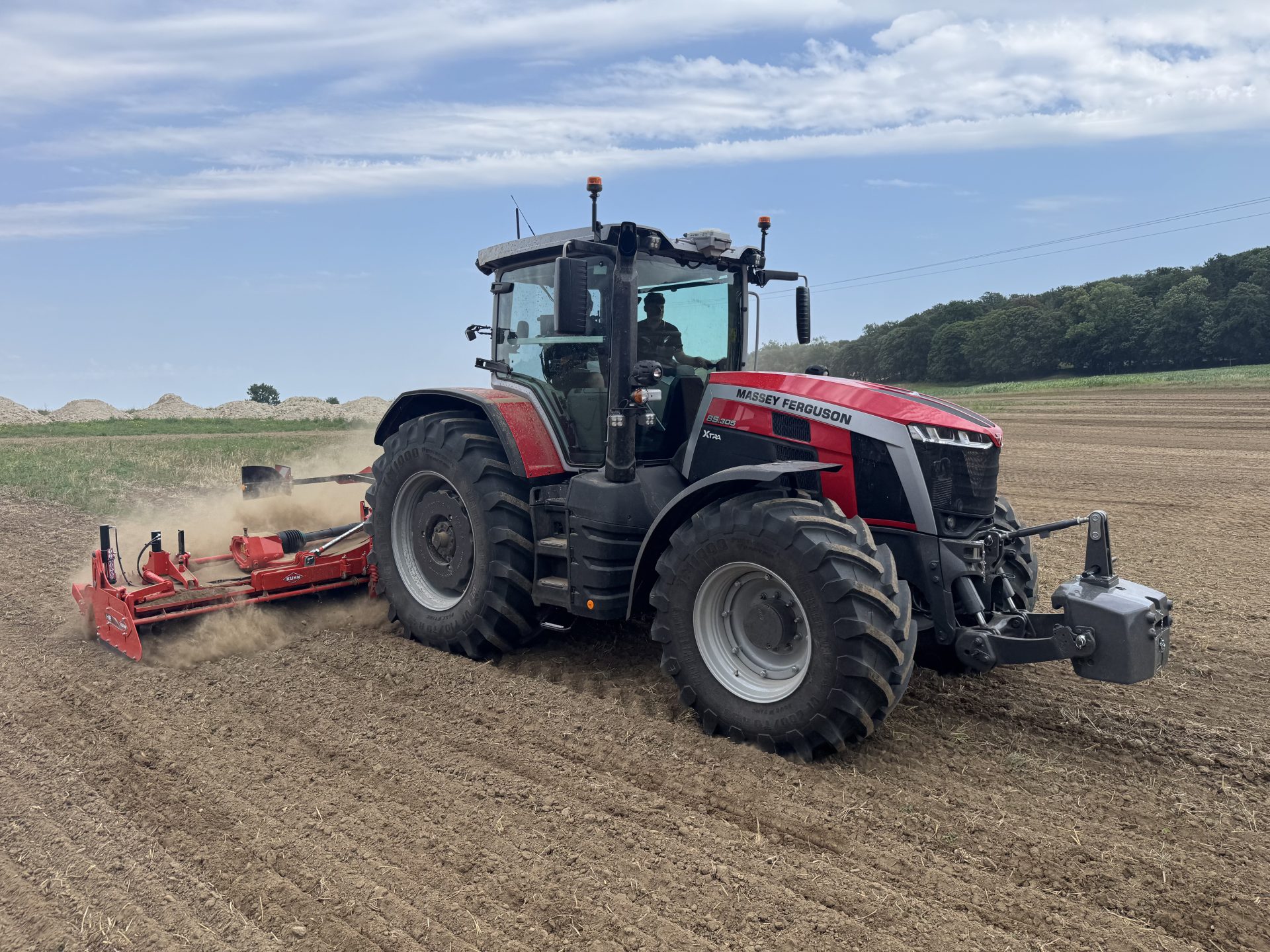 A little Xtra for Massey 8S