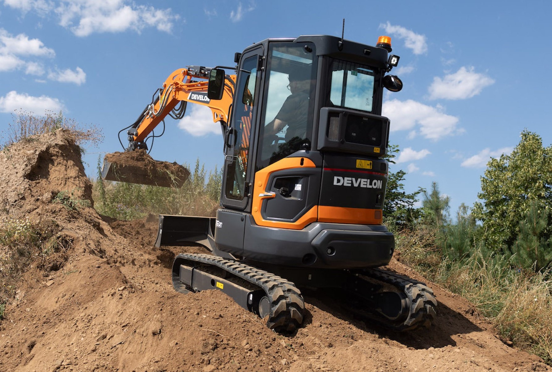 Develon upgrades DX35Z-7 mini excavator