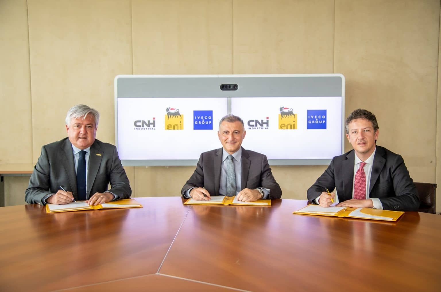 Eni, CNH and Iveco sign MOU
