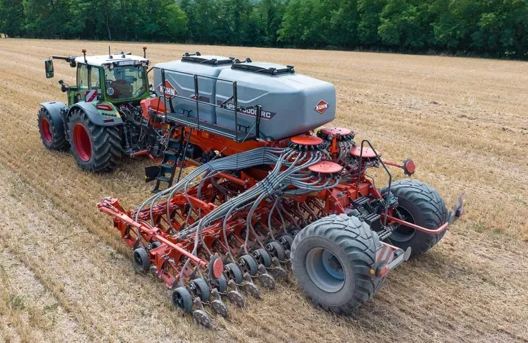 Kuhn Apex direct and min-till drill