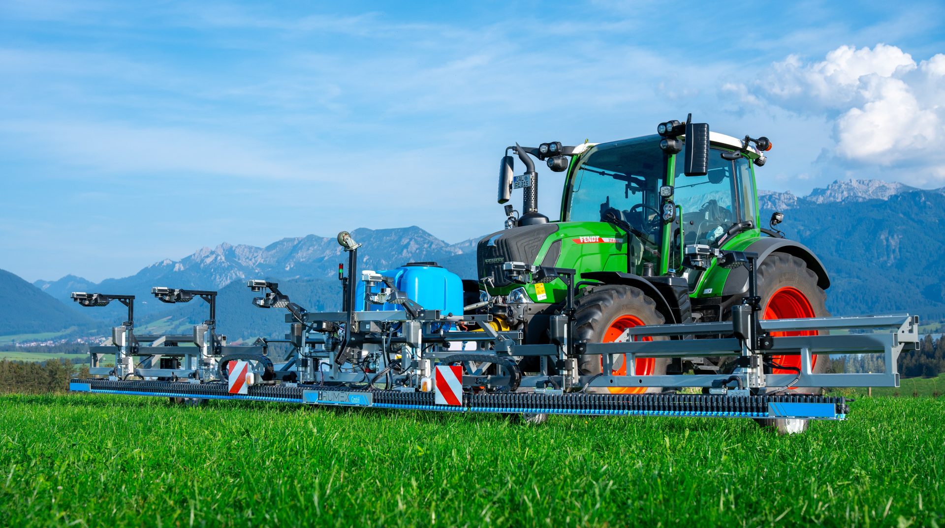 Opico launching AI spot sprayer Opico launching AI spot sprayer