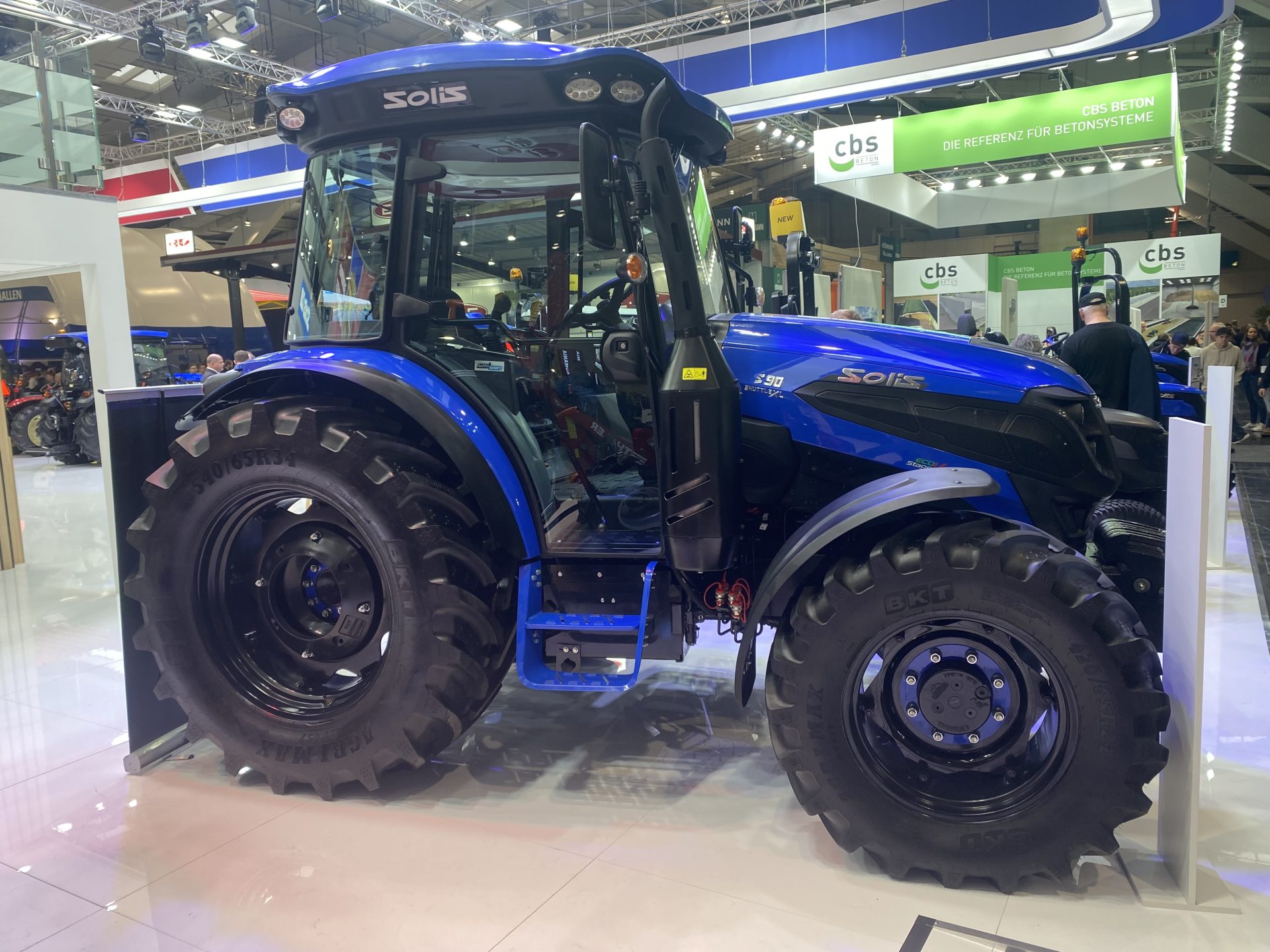 Solis works on more powerful tractors