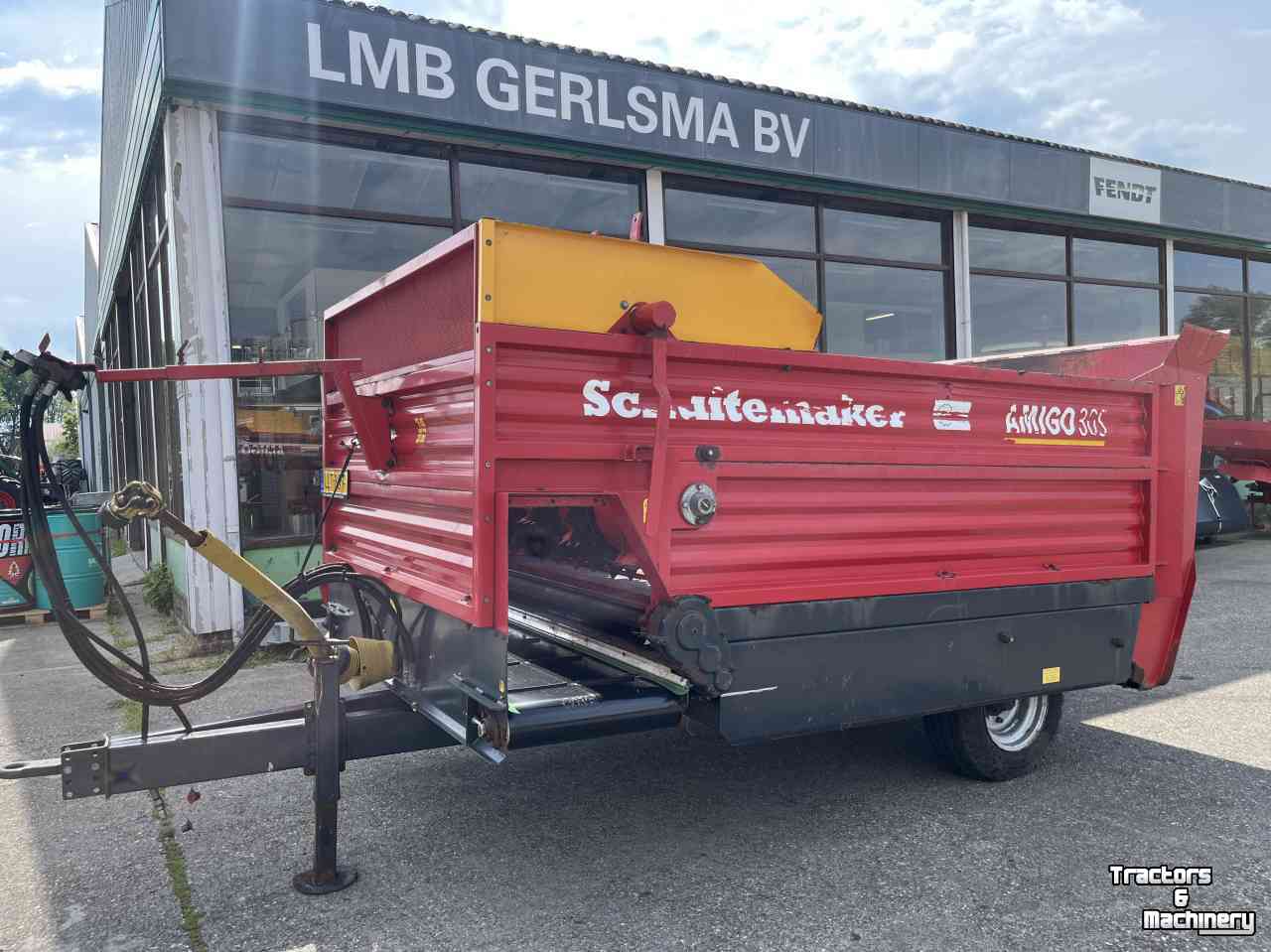Distributeur de fourrage en bloc Schuitemaker Amigo 30 S Blokkenwagen