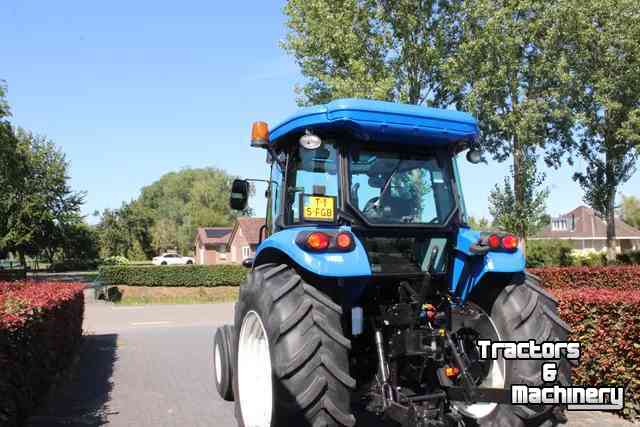 Tracteur New Holland TD5.95 JN