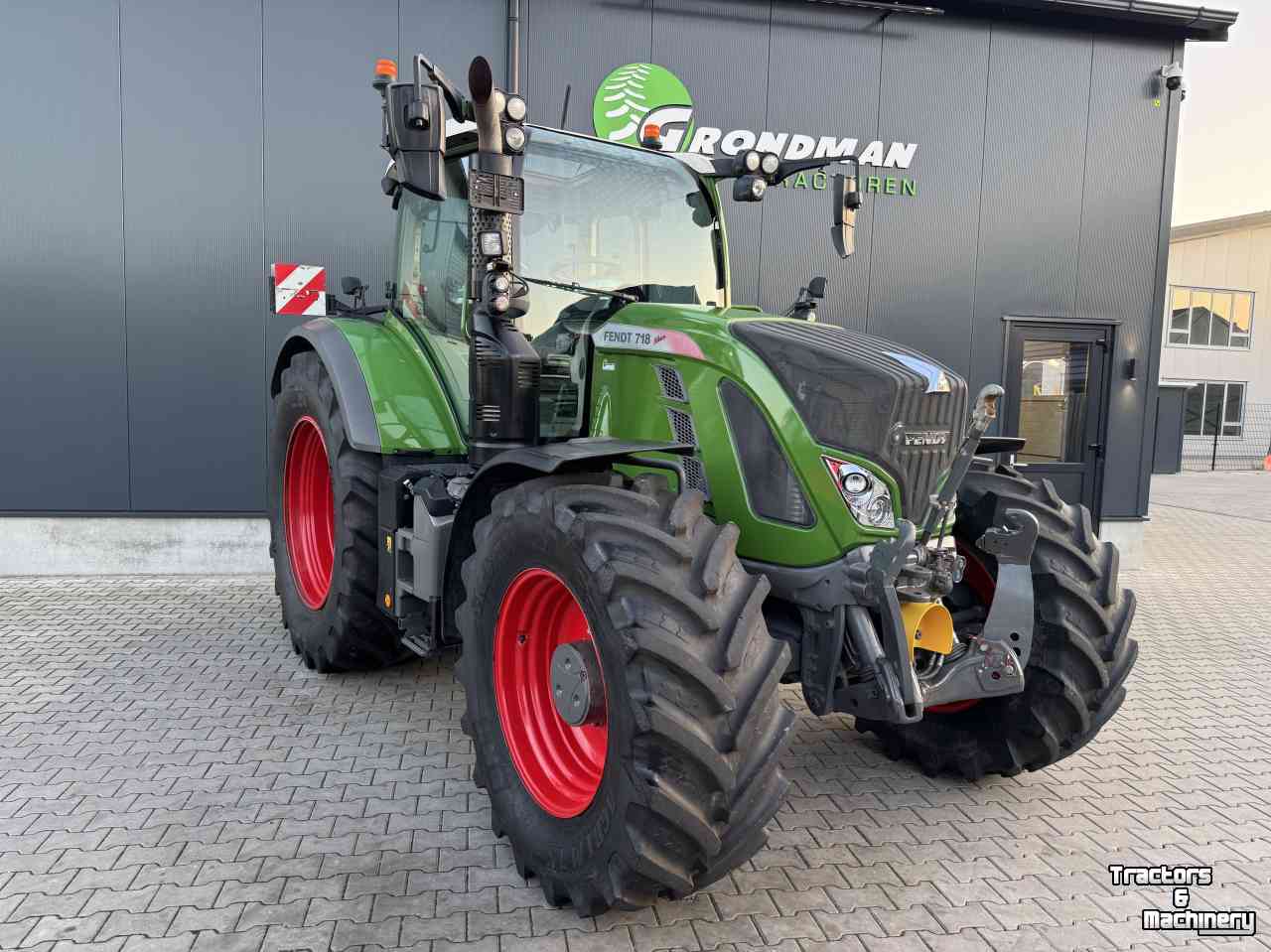 Tracteur Fendt 718 S4 power plus
