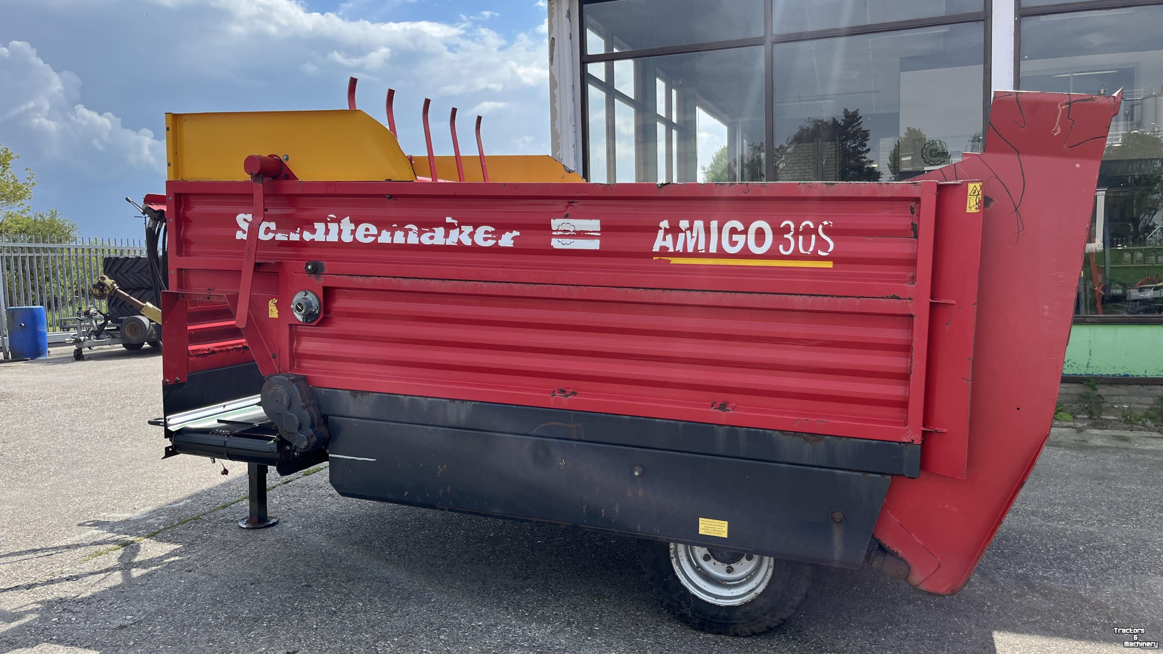 Distributeur de fourrage en bloc Schuitemaker Schuitemaker 30S