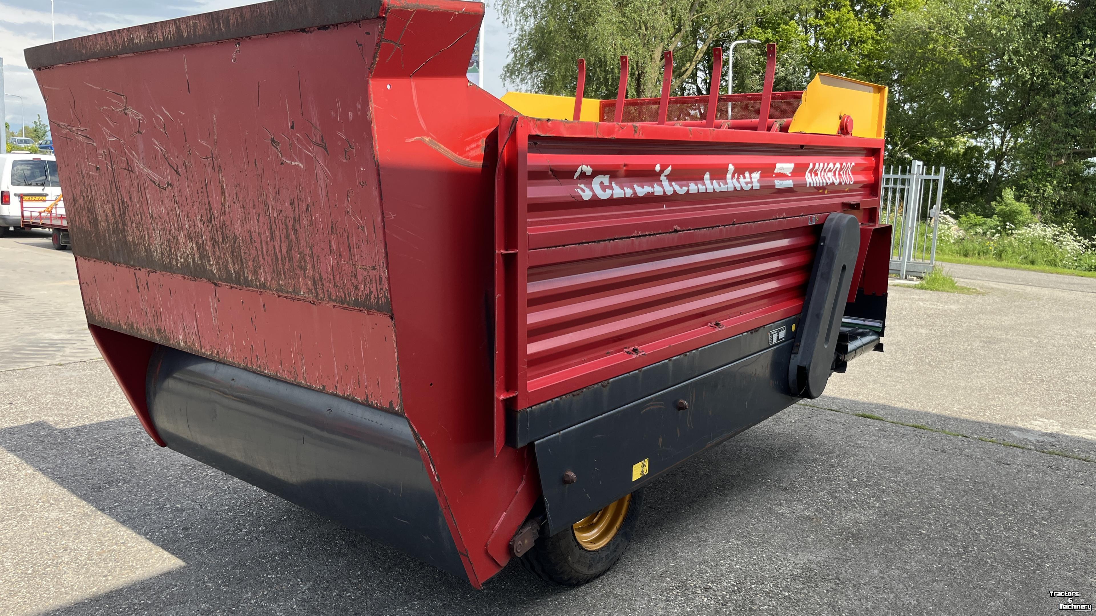 Distributeur de fourrage en bloc Schuitemaker Schuitemaker 30S