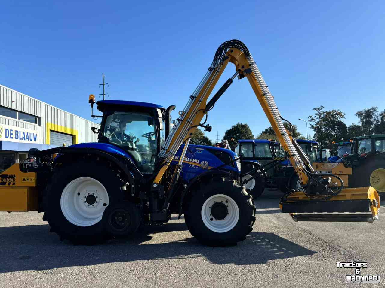 Tracteur New Holland T7.210 AC + Herder Grenadier