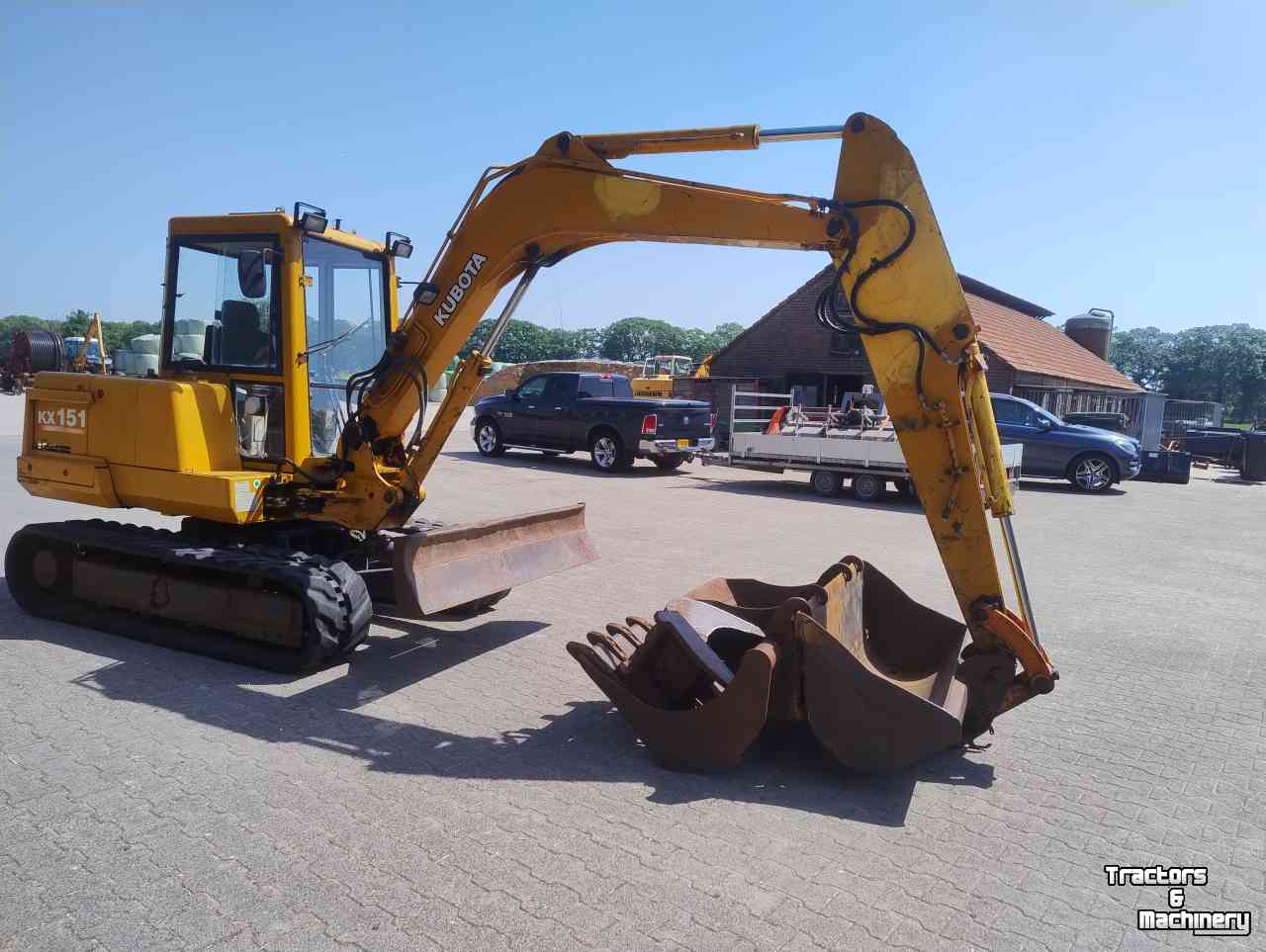 Pelles sur chenilles  Kx151