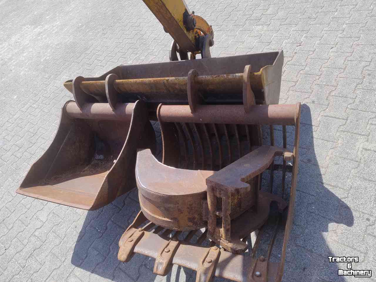 Pelles sur chenilles  Kx151