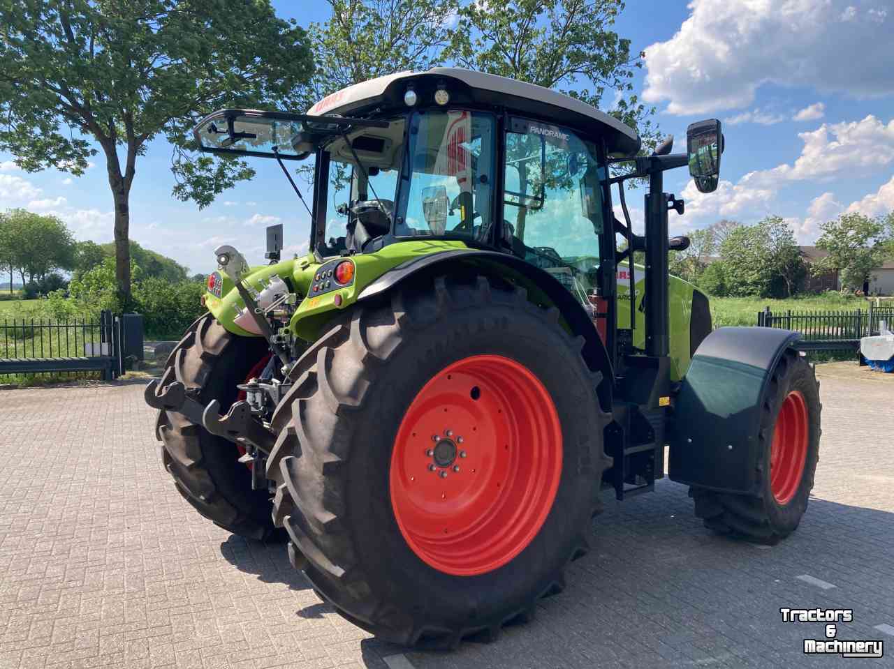 Tracteur Claas Arion 470 Cis