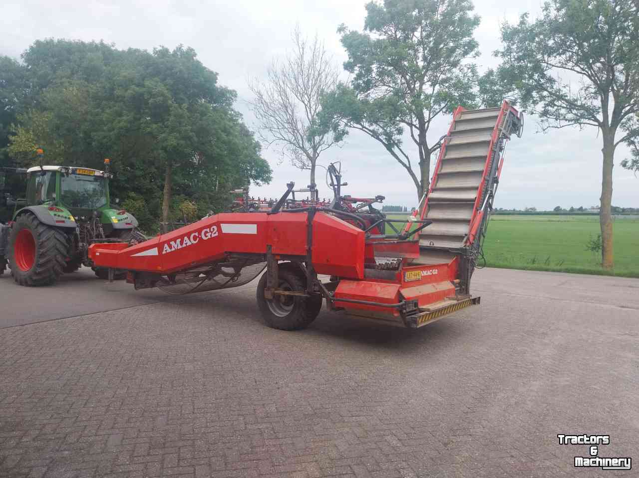 Arracheuse de pommes de terre Amac G2