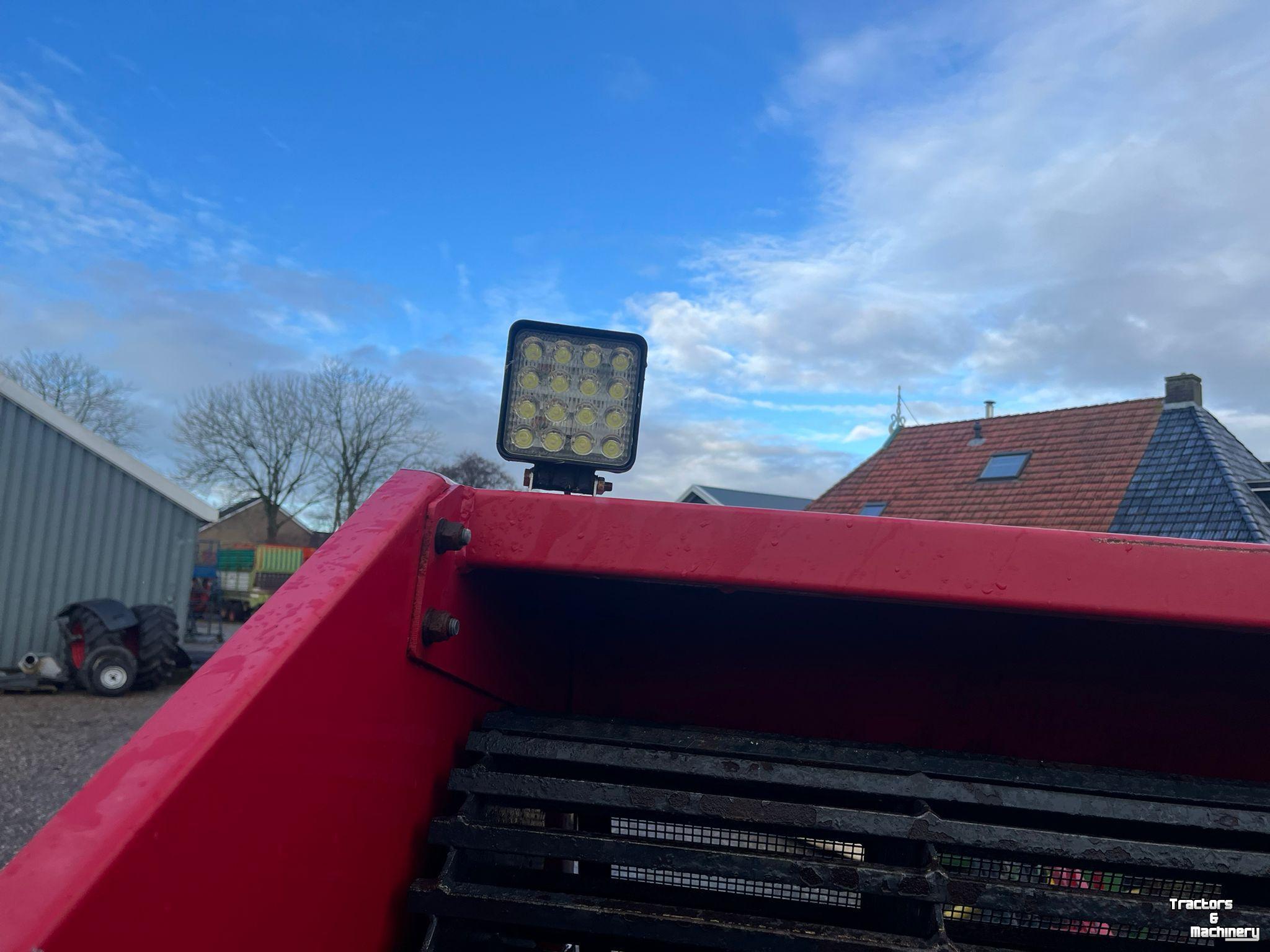 Distributeur de fourrage en bloc Trioliet Trioliet Multifeed
