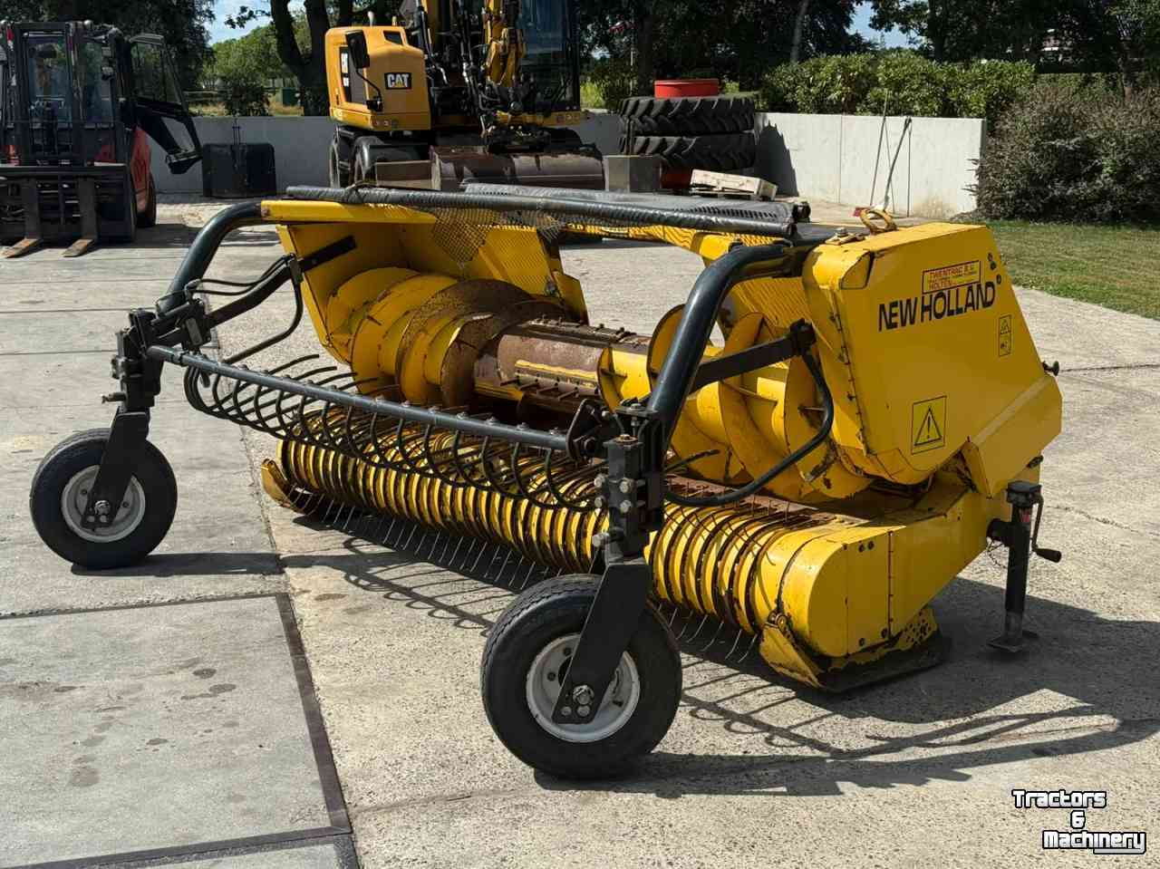 Pick up New Holland 345 W Pick up Graspickup FR FX NEW HOLLAND