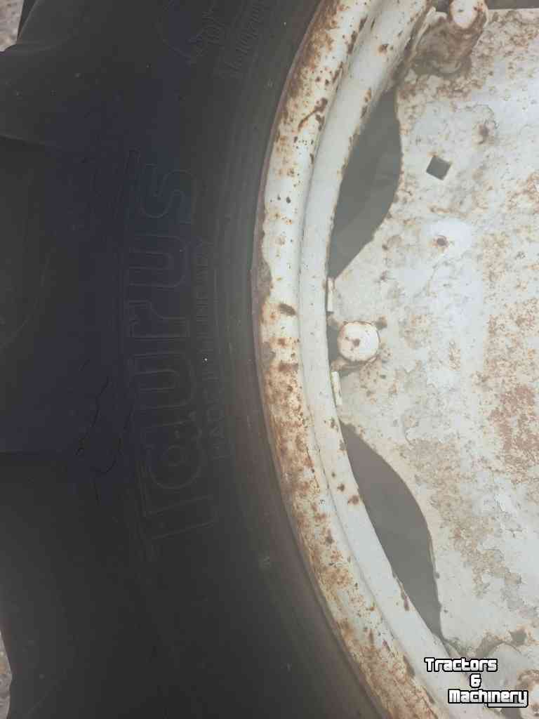 Roues, Pneus, Jantes, Barillets Jumelage Ford 12.4R34