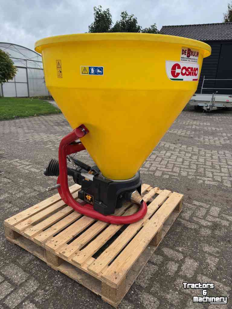 Distributeur d‘engrais Cosmo PDC 400