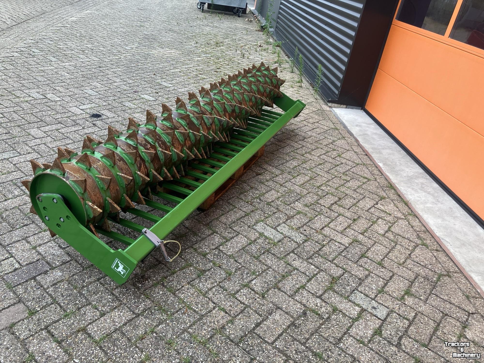 Herse rotative Amazone Pakkerwals PW 300-500
