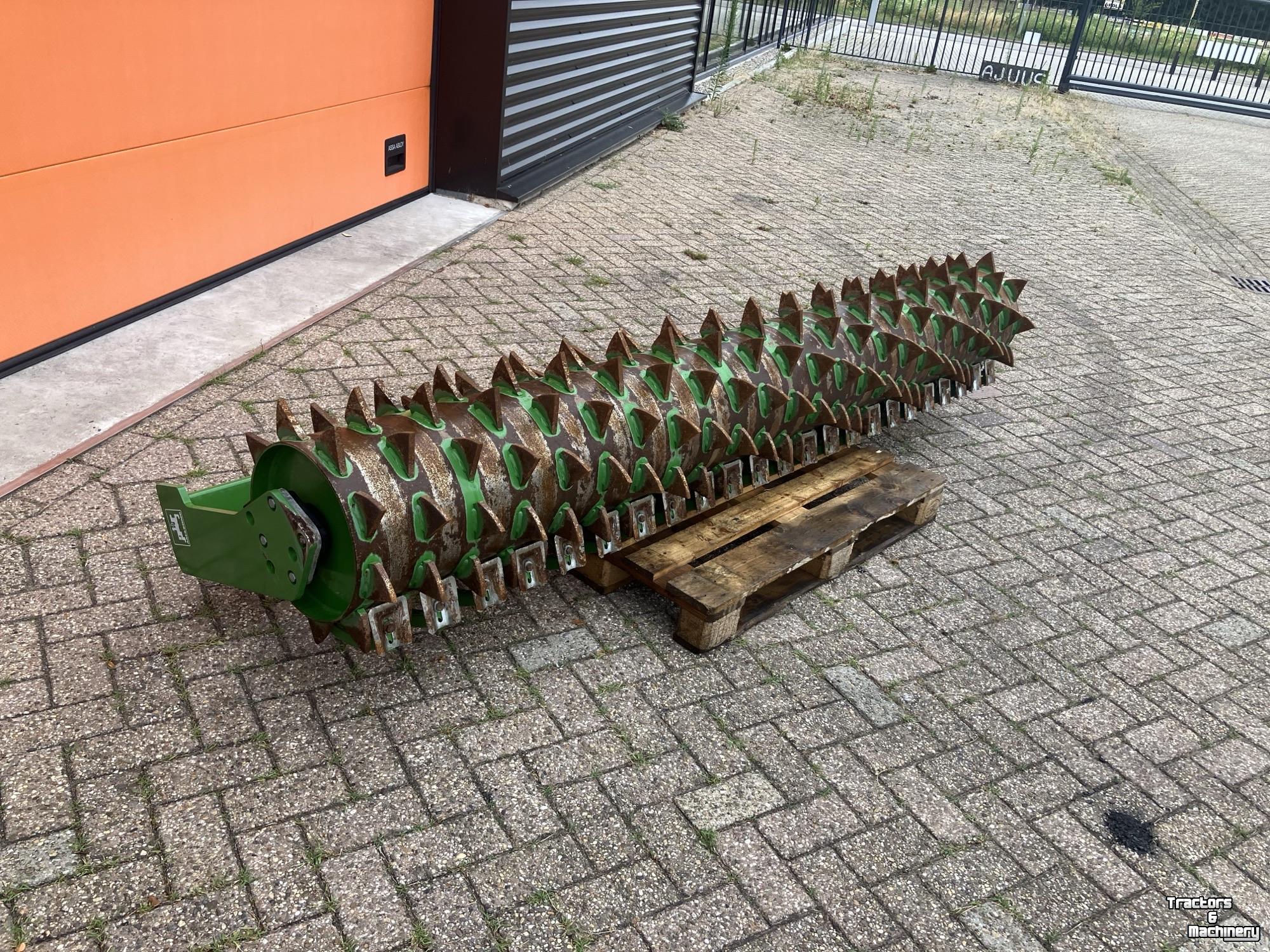 Herse rotative Amazone Pakkerwals PW 300-500