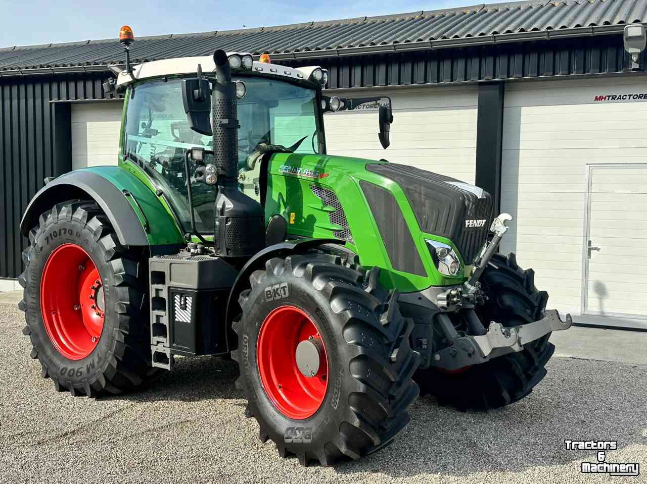 Tracteur Fendt 826