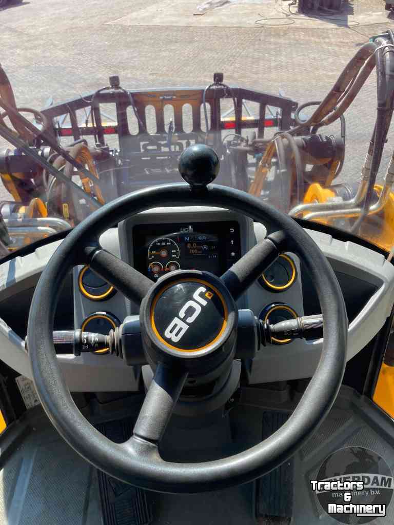 Chargeuse sur pneus JCB 427 STAGE V AGRI