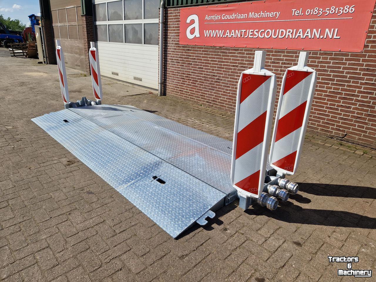 Pont d'irrigation mobile AGM Leidingdrempel / road ramp