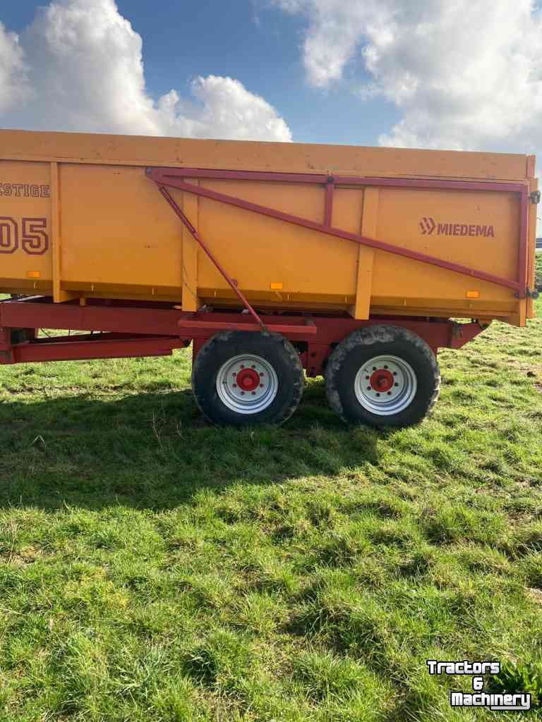 Benne agricole Miedema 105