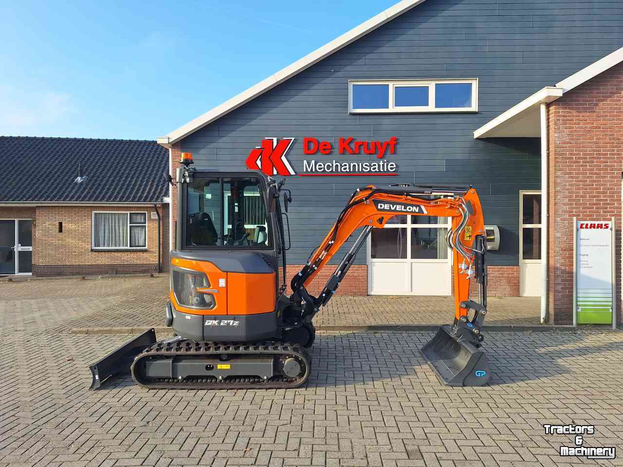 Mini pelleteuse Doosan Develon DX27Z-7