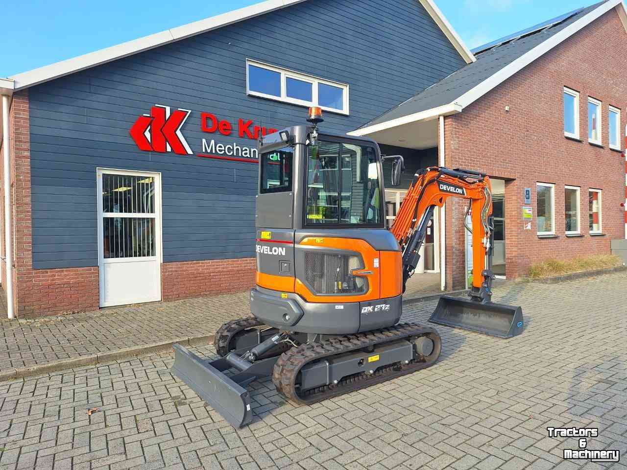 Mini pelleteuse Doosan Develon DX27Z-7