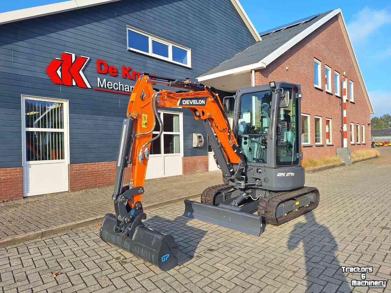 Mini pelleteuse Doosan Develon DX27Z-7