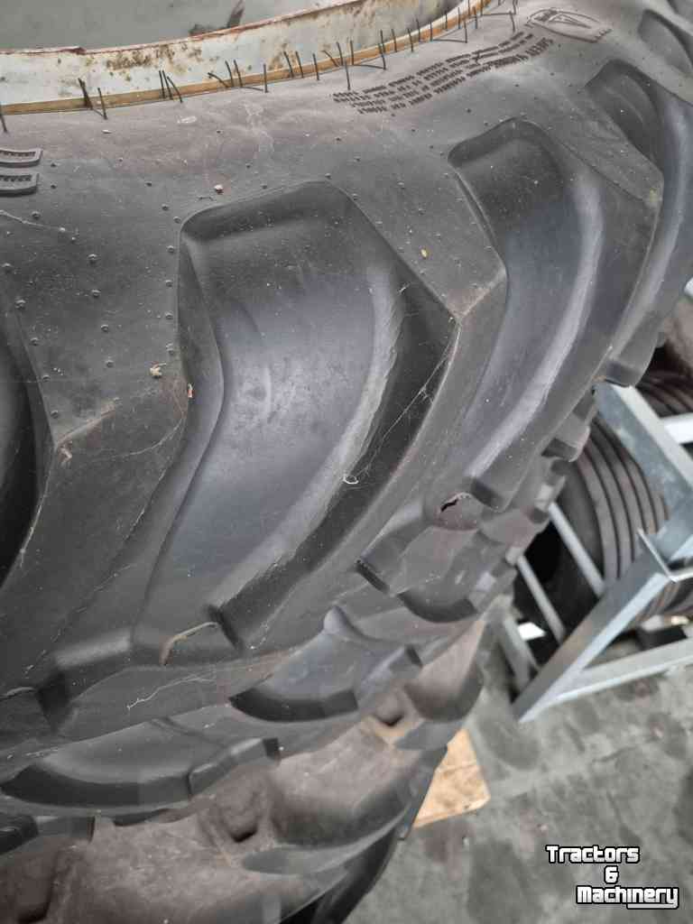 Roues, Pneus, Jantes, Barillets Jumelage Alliance 340/85R48 & 320/85R36