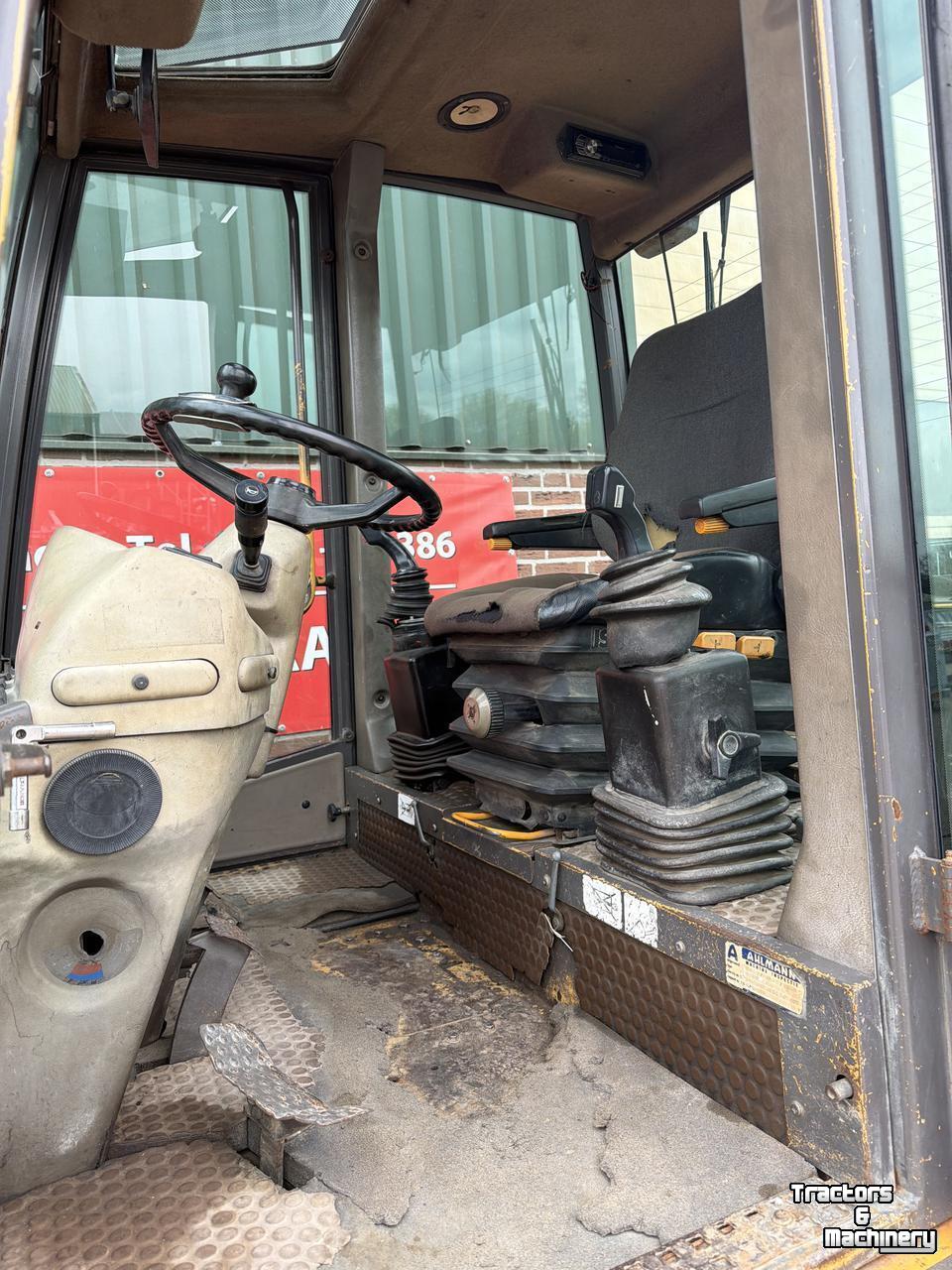 Chargeuse sur pneus Ahlmann AZ 85 shovel