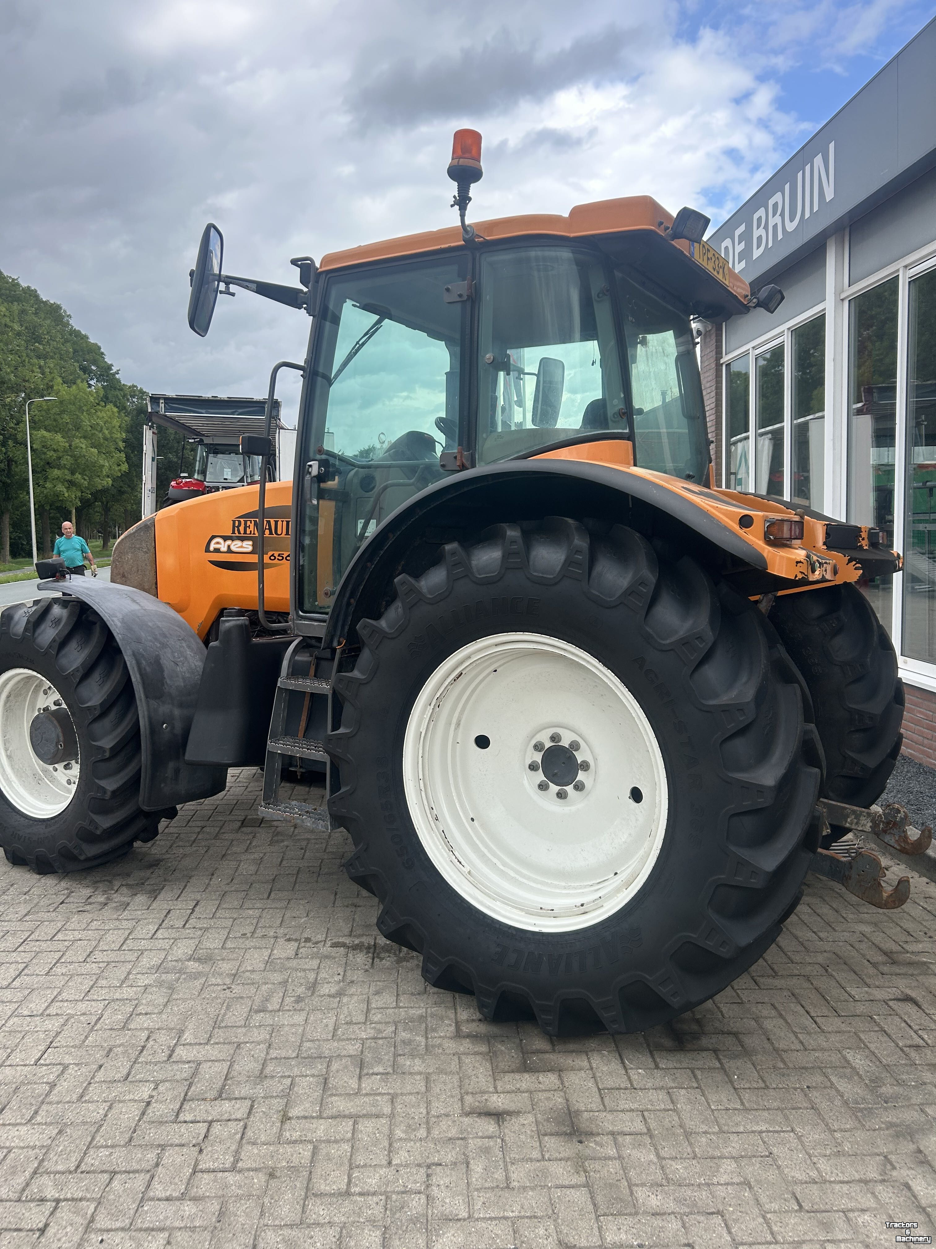 Tracteur Renault ARES 656RZ