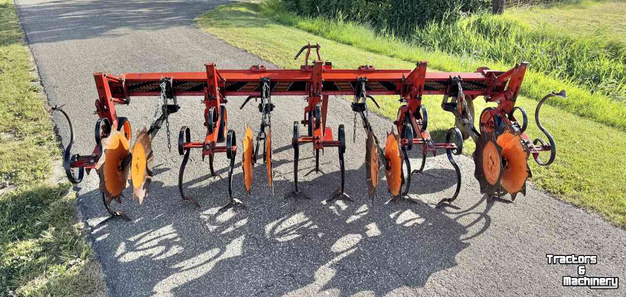 Bineuse Kongskilde Vibro Beta 4x75 Maisschoffel