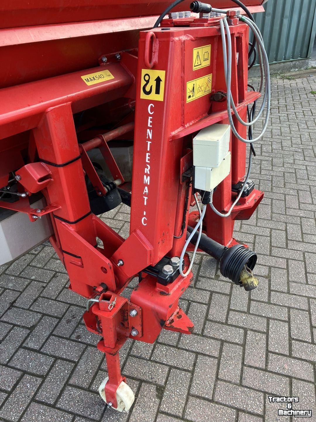 Distributeur d‘engrais Lely Centermatic kunstmeststrooier