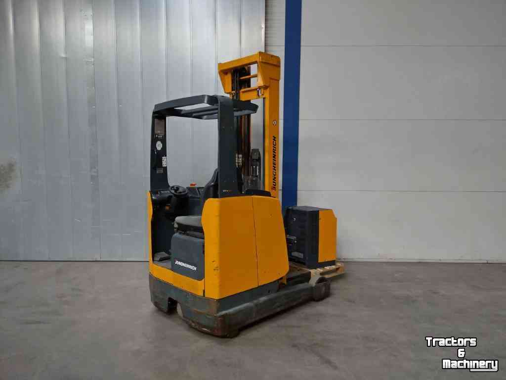 Rétractable Jungheinrich reachtruck ETV14