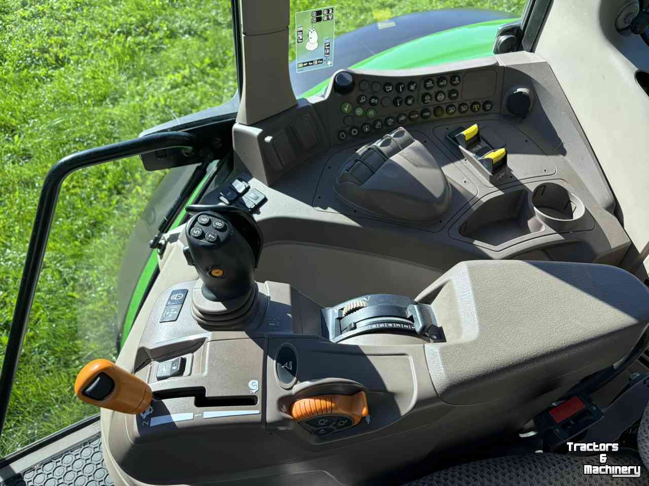 Tracteur John Deere 6120M