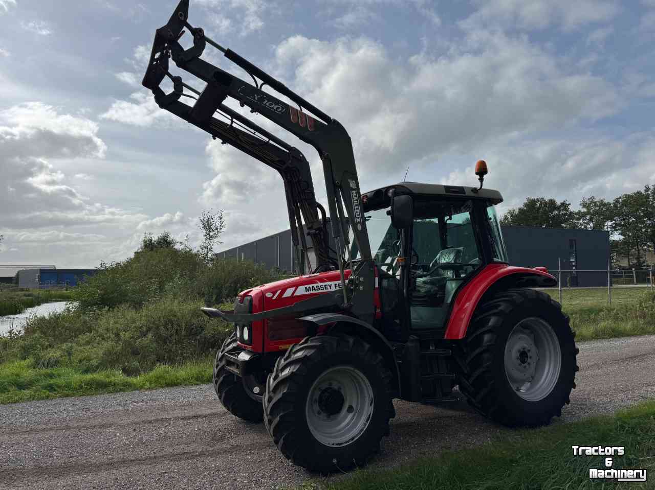 Tracteur Massey Ferguson 5435 Speedshift Tractoren