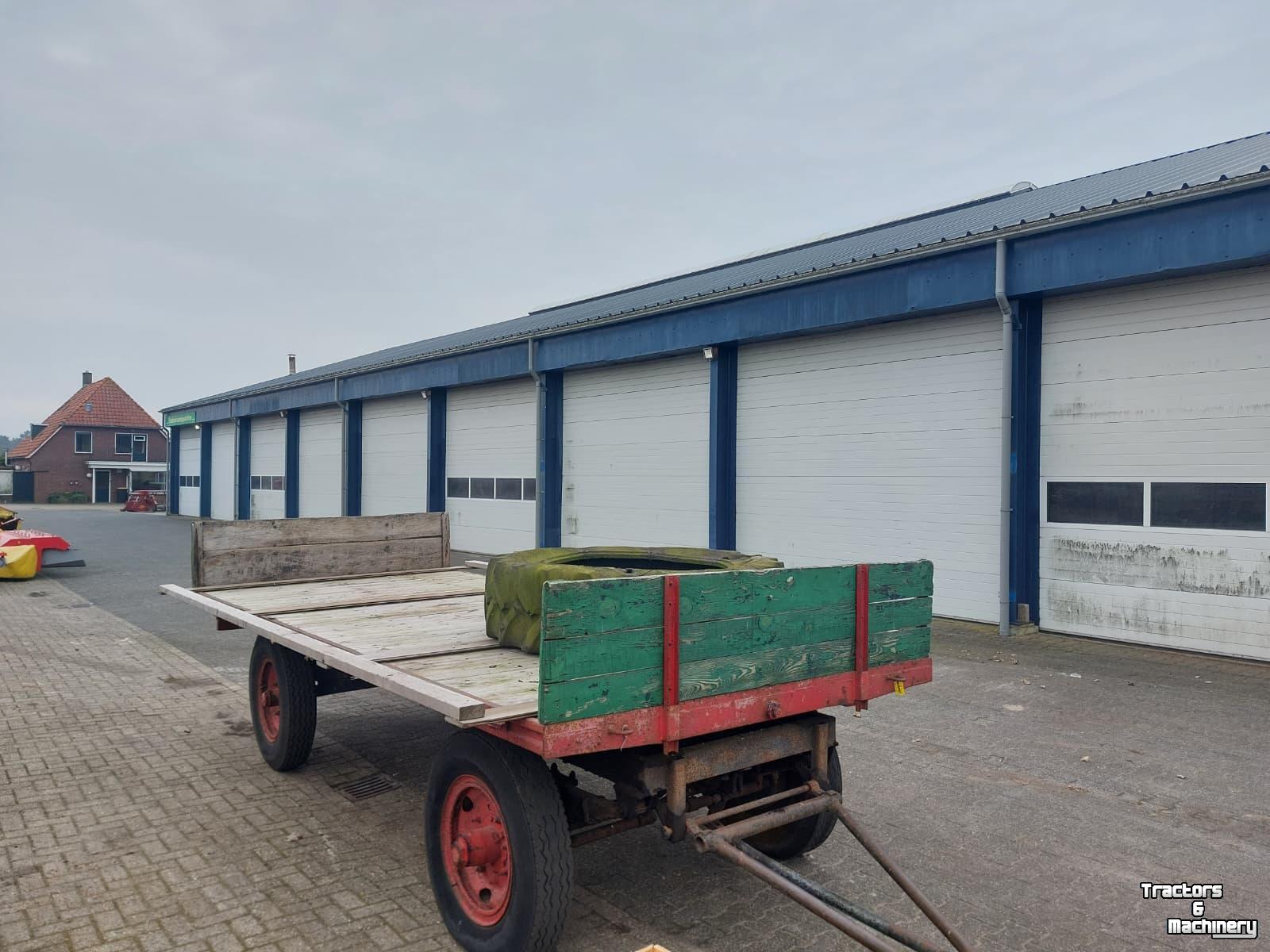 Benne agricole  Plattewagen/aanhanger
