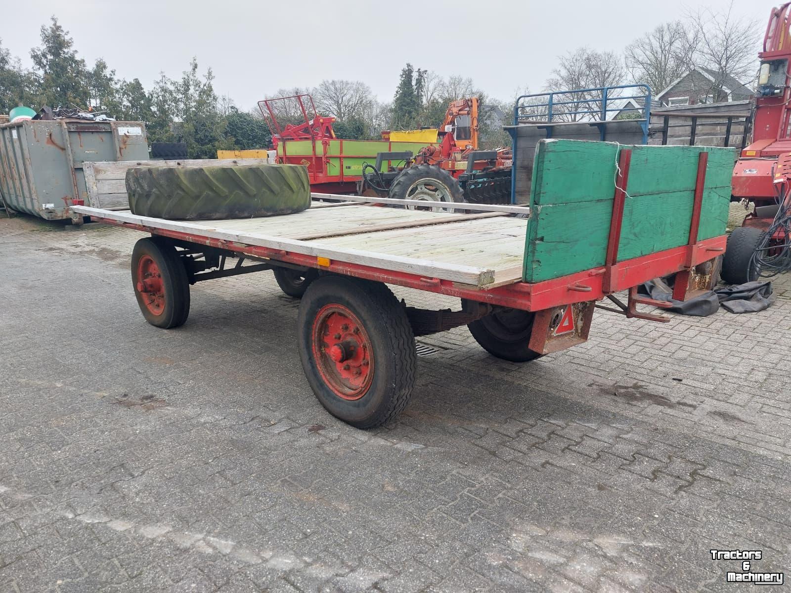 Benne agricole  Plattewagen/aanhanger