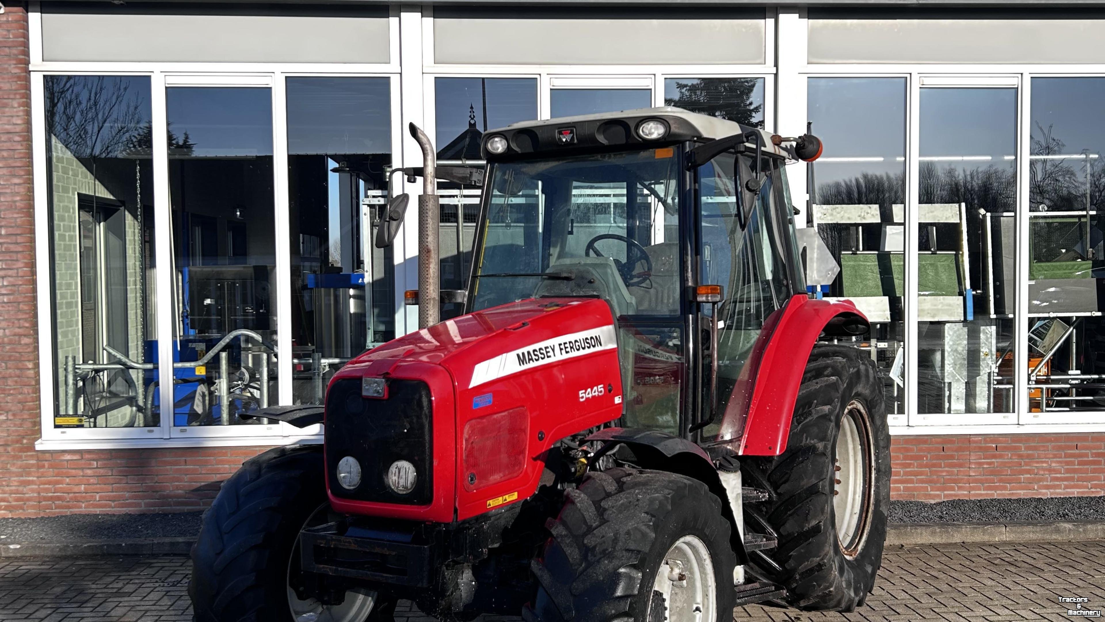 Tracteur Massey Ferguson 5445-4 DYNASHIFT