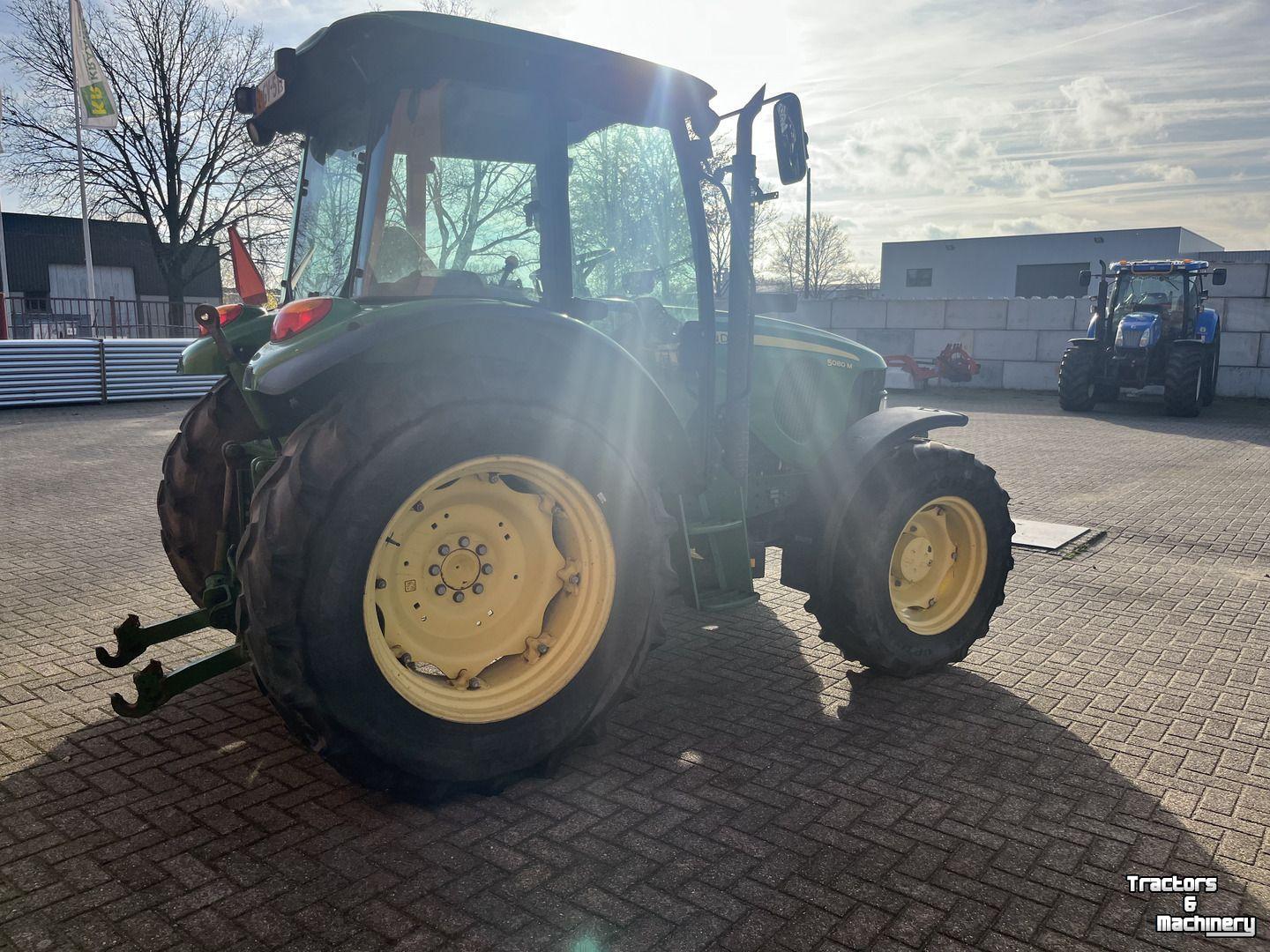 Tracteur John Deere 5080M