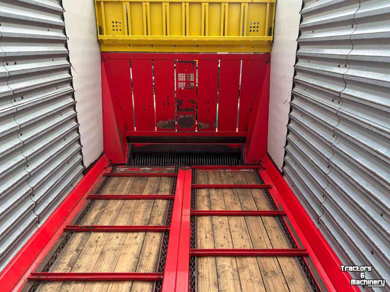 Autochargeuse Pottinger Jumbo 6000L Combiline. Gedwongen gestuurd