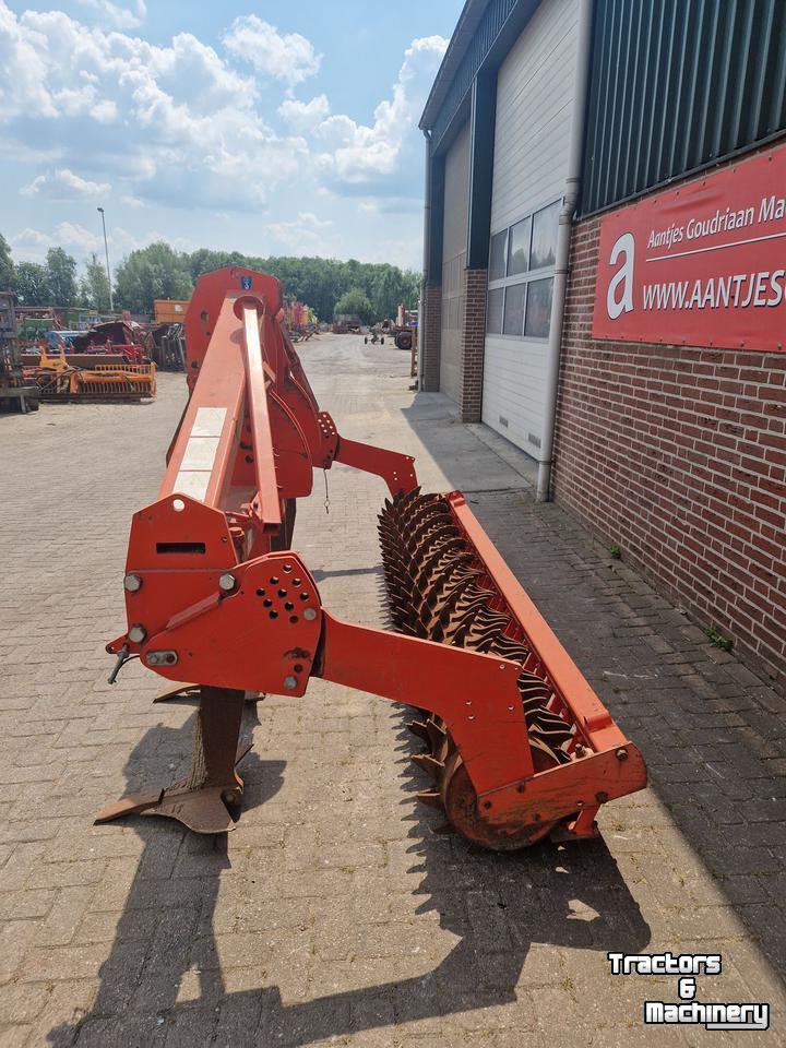 Décompacteur Kuhn Diepwoeler