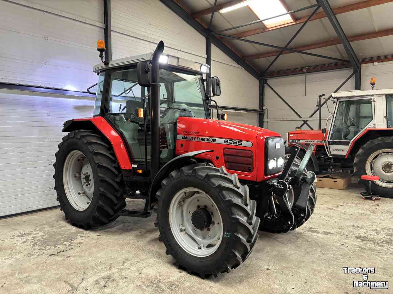 Tracteur Massey Ferguson 6255 fronthef pto