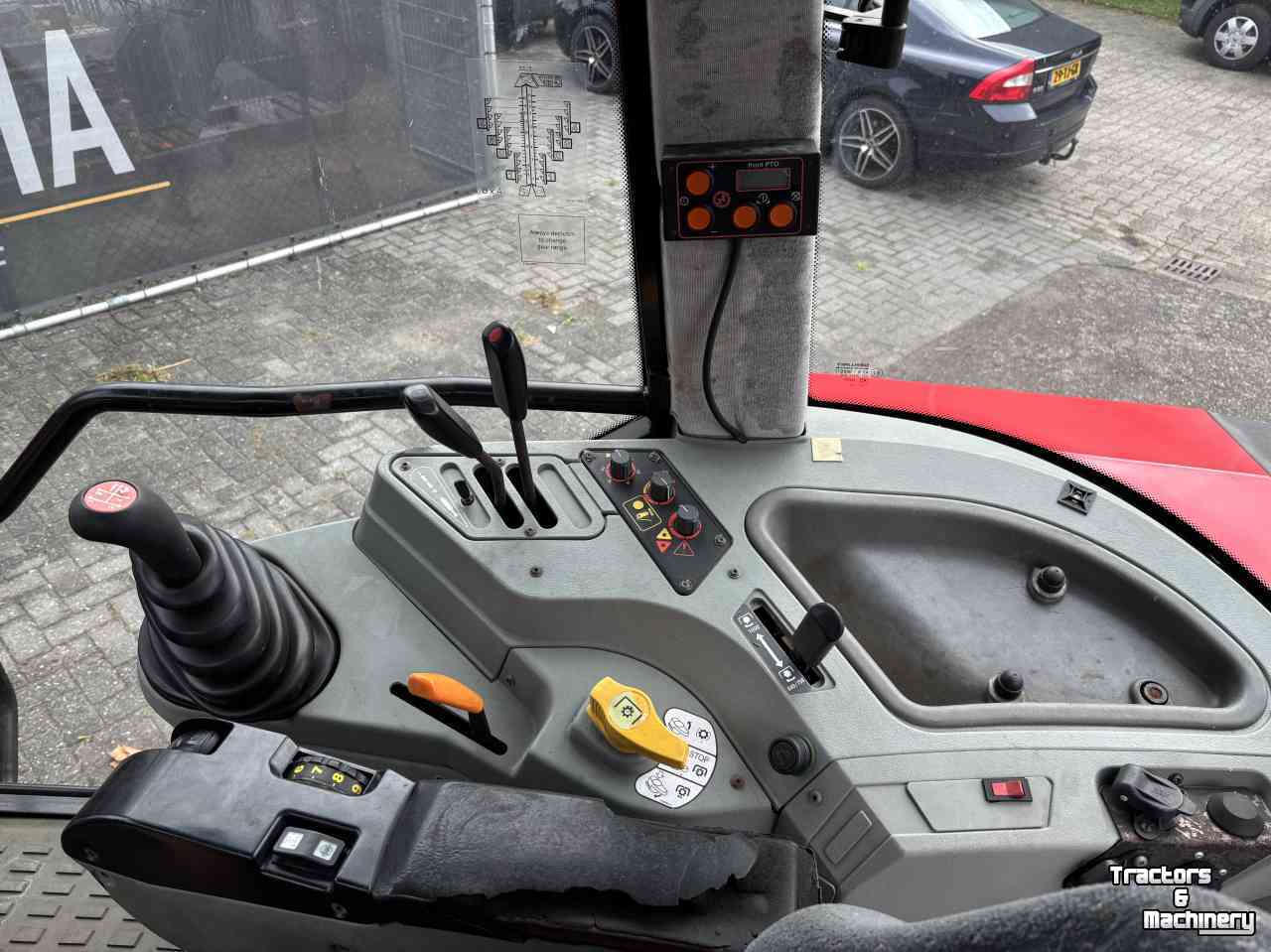 Tracteur Massey Ferguson 6255
