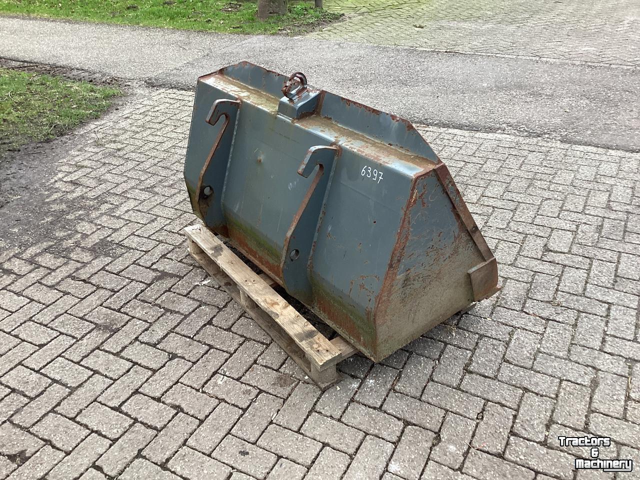 Chargeuse sur pneus  shovel bak 1400