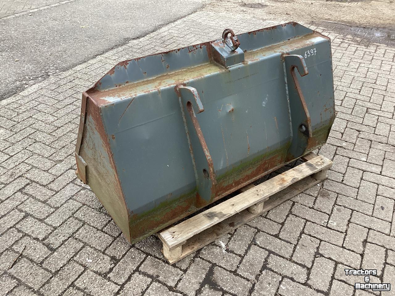 Chargeuse sur pneus  shovel bak 1400