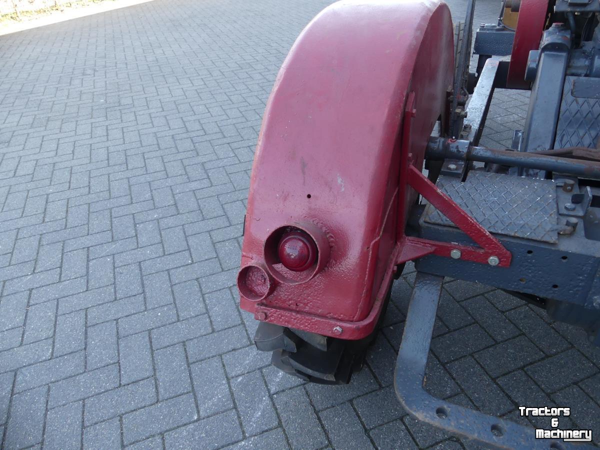 Tracteurs anciens Kramer K12