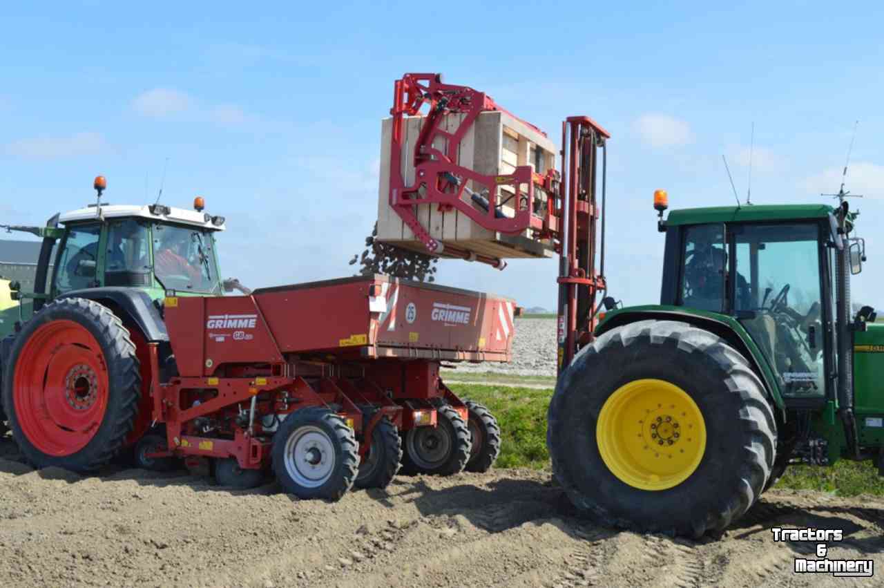 Basculeur de caisses Wifo Efficient de pootmachine vullen? Wat dacht u van deze Wifo Heavy duty 180° Vooroverkantelaar?